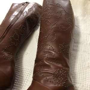 Oscar De La Renta studded brown leather boots 39